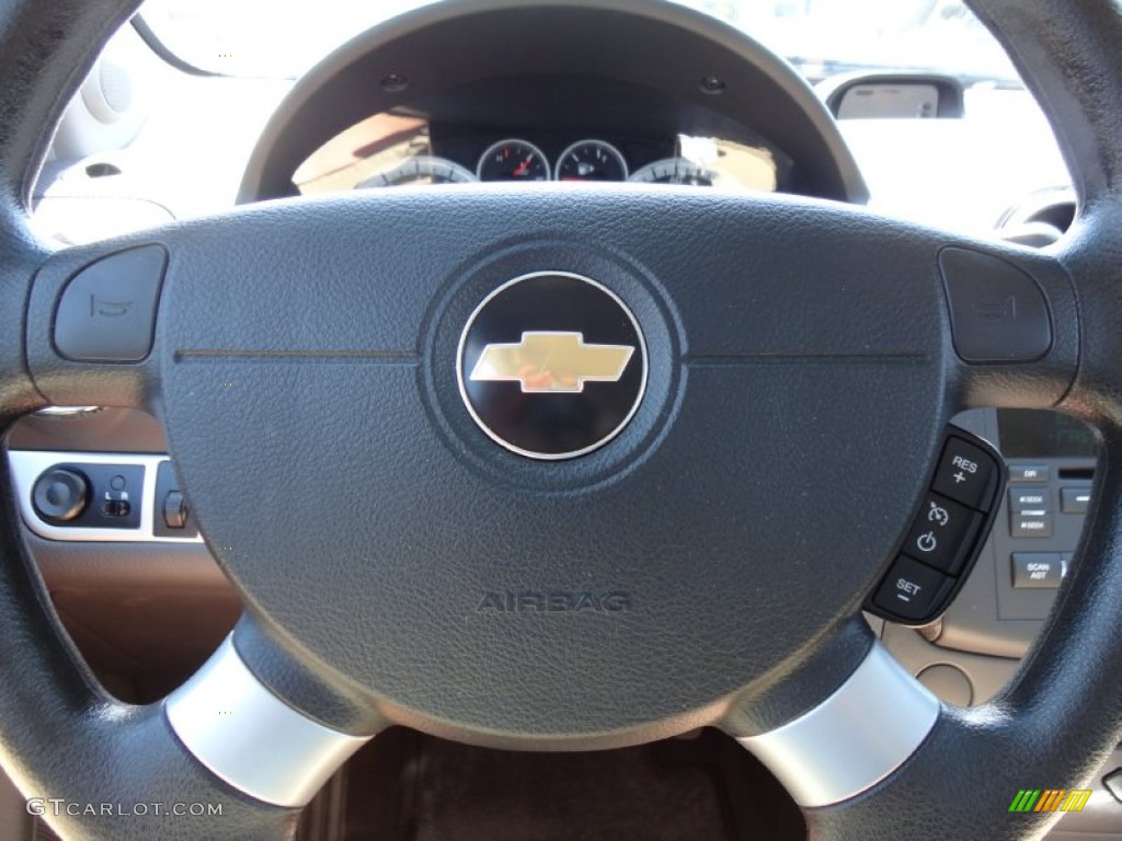 2011 Aveo LT Sedan - Victory Red / Charcoal photo #30