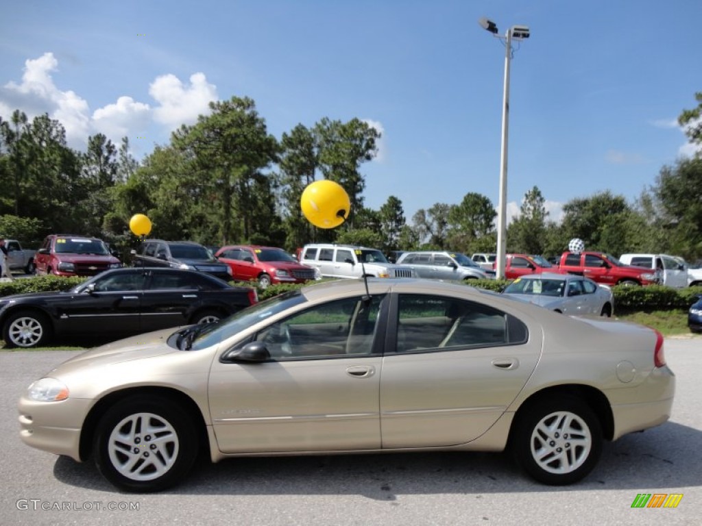 2000 Intrepid  - Champagne Pearl Metallic / Camel Tan photo #2