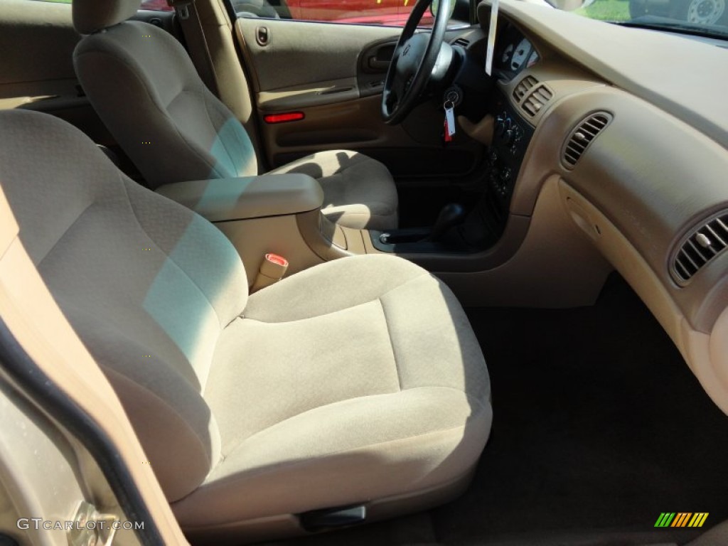 2000 Intrepid  - Champagne Pearl Metallic / Camel Tan photo #16