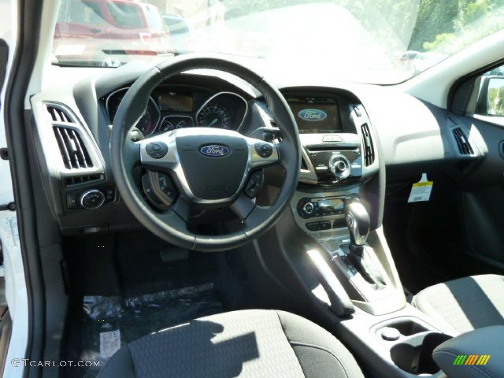 2012 Focus SEL Sedan - Oxford White / Charcoal Black photo #10