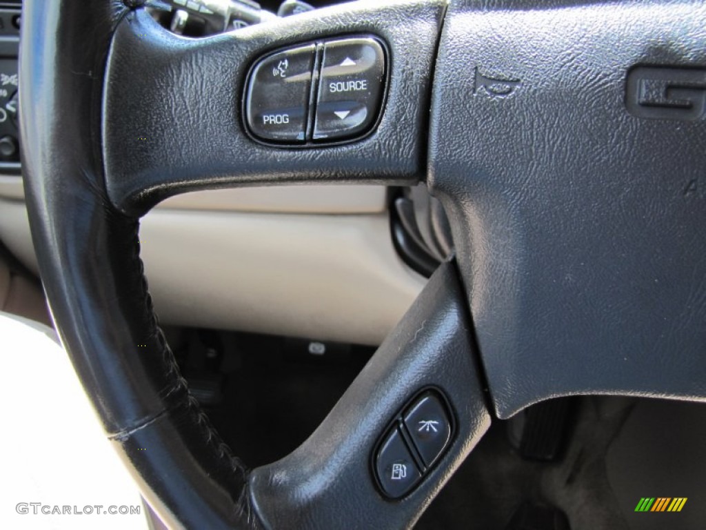 2004 GMC Yukon SLT 4x4 Controls Photo #52836549