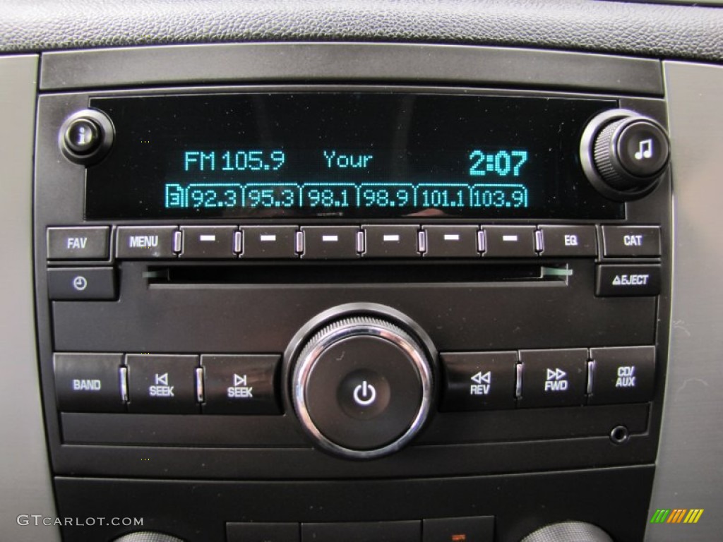 2010 Chevrolet Suburban LS 4x4 Audio System Photo #52841103
