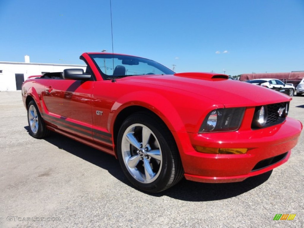 2008 Mustang GT Premium Convertible - Torch Red / Dark Charcoal photo #5
