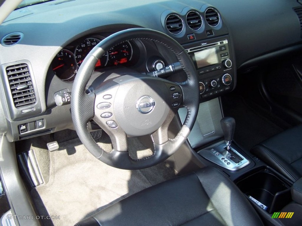 2011 Altima 2.5 SL - Super Black / Charcoal photo #9