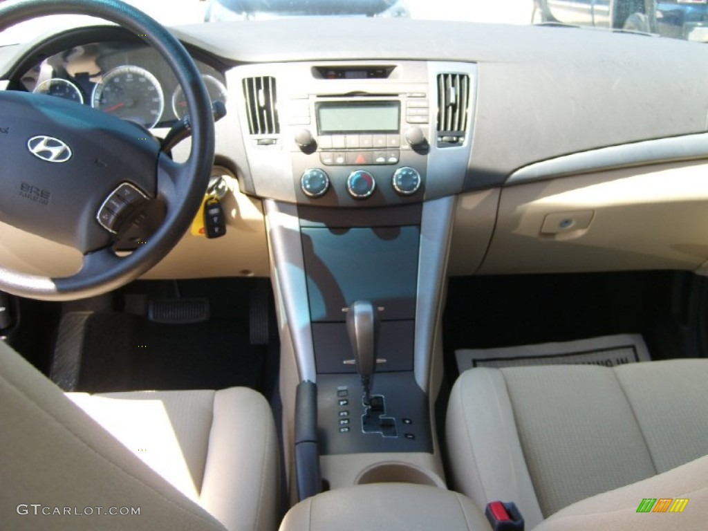 2010 Sonata GLS - Pearl White / Gray photo #12