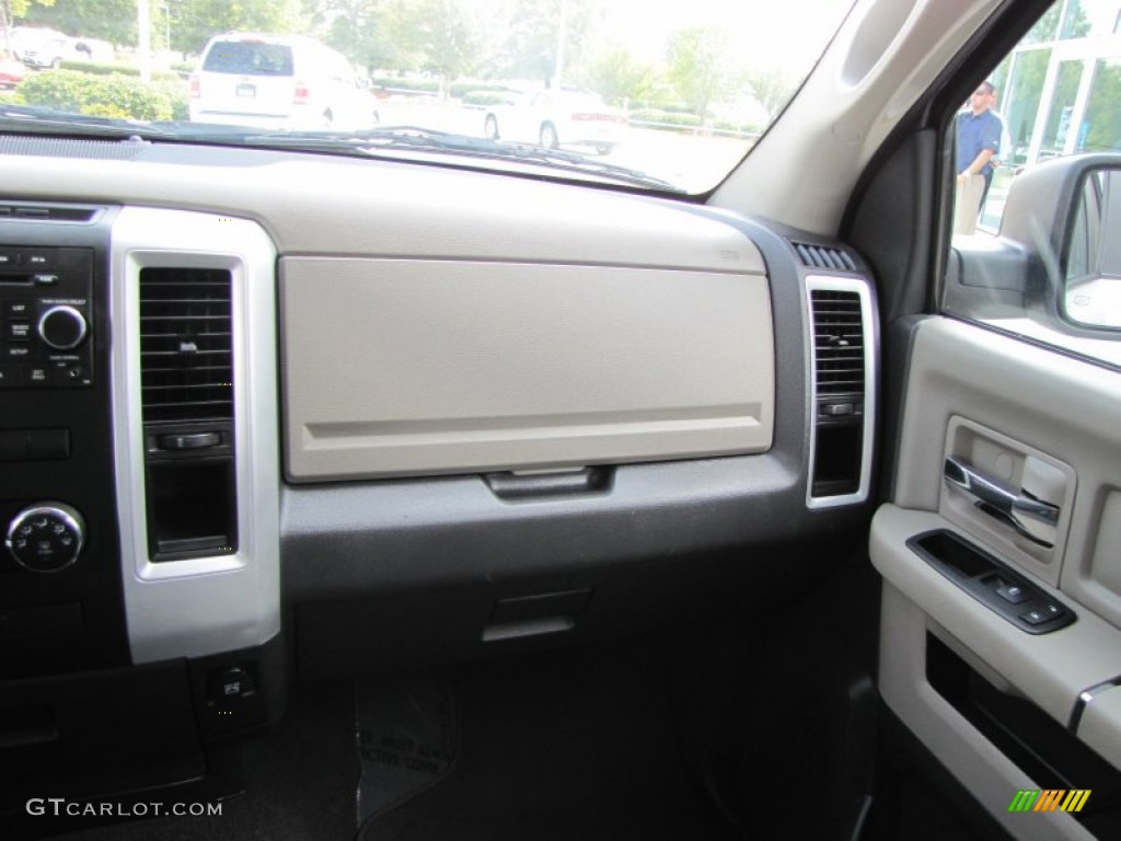 2010 Ram 1500 SLT Quad Cab 4x4 - Bright Silver Metallic / Dark Slate/Medium Graystone photo #21