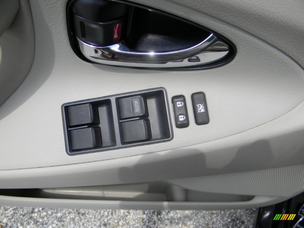 2007 Camry CE - Black / Ash photo #17