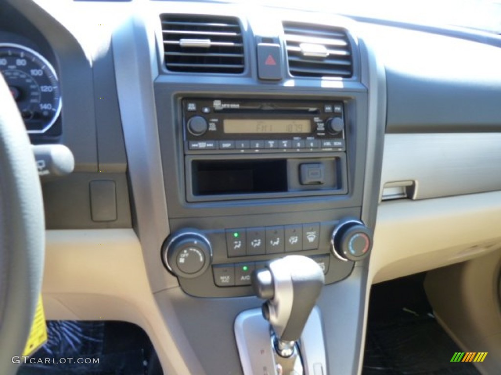 2011 CR-V LX 4WD - Opal Sage Metallic / Ivory photo #18