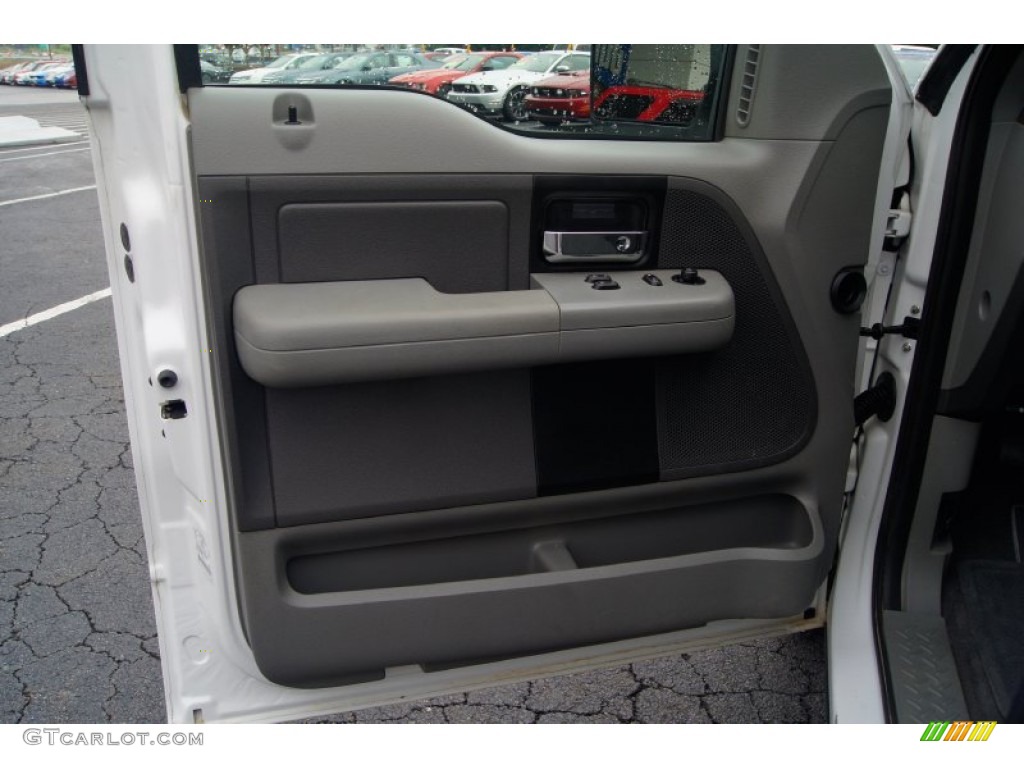 2006 F150 XLT Regular Cab - Oxford White / Medium/Dark Flint photo #17