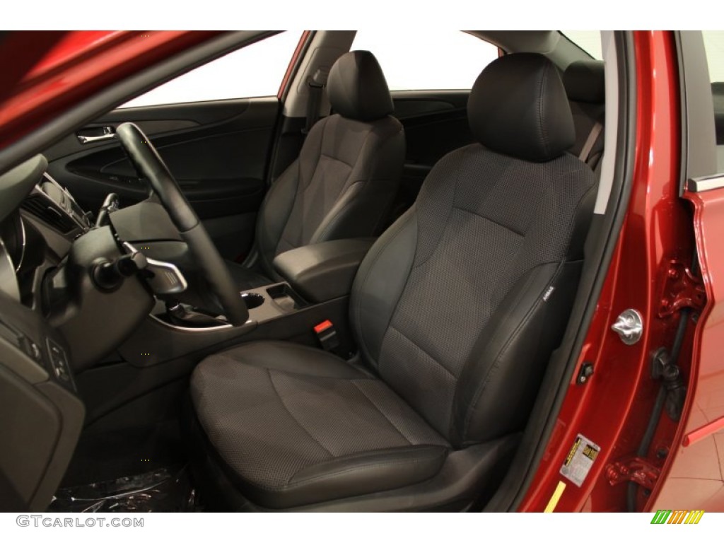 2011 Sonata SE - Venetian Red / Black photo #6