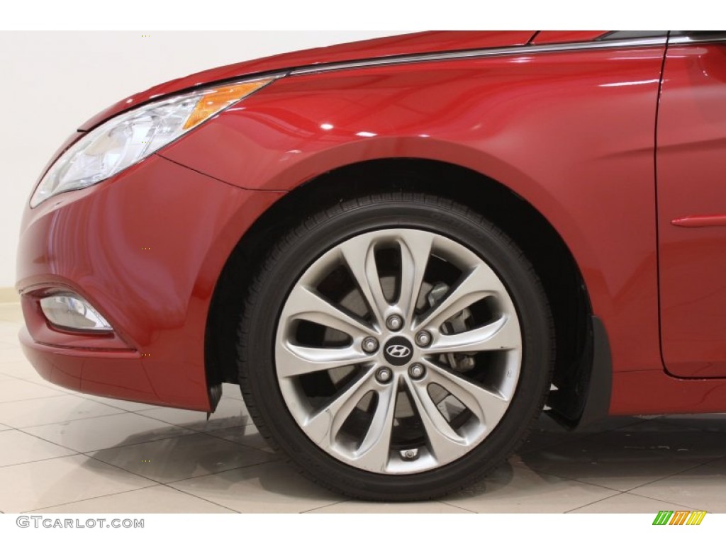 2011 Sonata SE - Venetian Red / Black photo #17