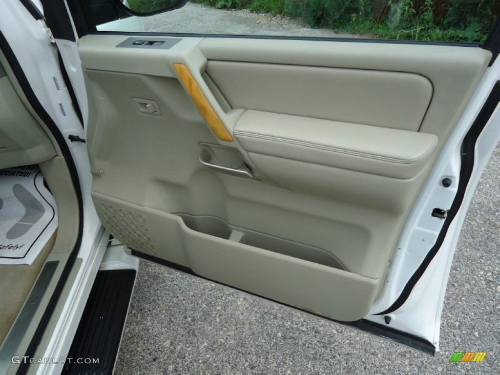 2004 Infiniti QX 56 4WD Willow Door Panel Photo #52854003