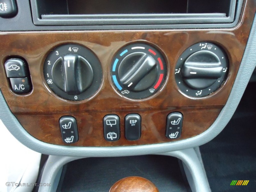 1999 Mercedes-Benz ML 430 4Matic Controls Photo #52854843