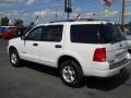 2004 Oxford White Ford Explorer XLT 4x4  photo #15