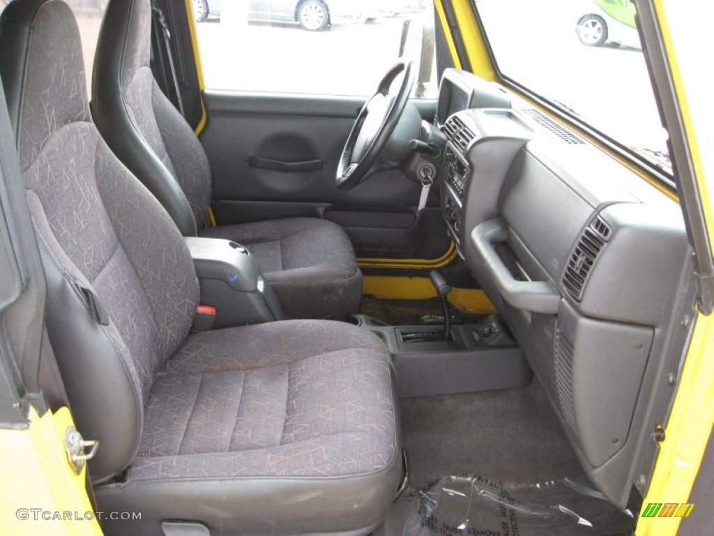2002 Wrangler Sport 4x4 - Solar Yellow / Agate Black photo #4