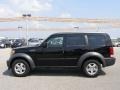 Black - Nitro SXT 4x4 Photo No. 6
