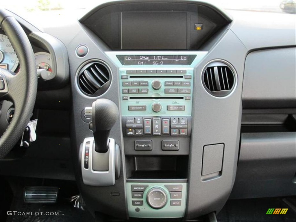 2011 Honda Pilot Touring Controls Photo #52858269