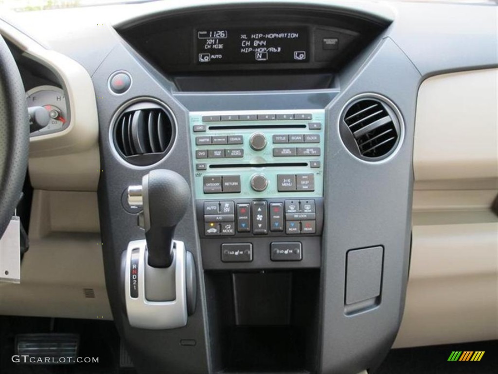 2011 Honda Pilot EX-L Controls Photo #52858371