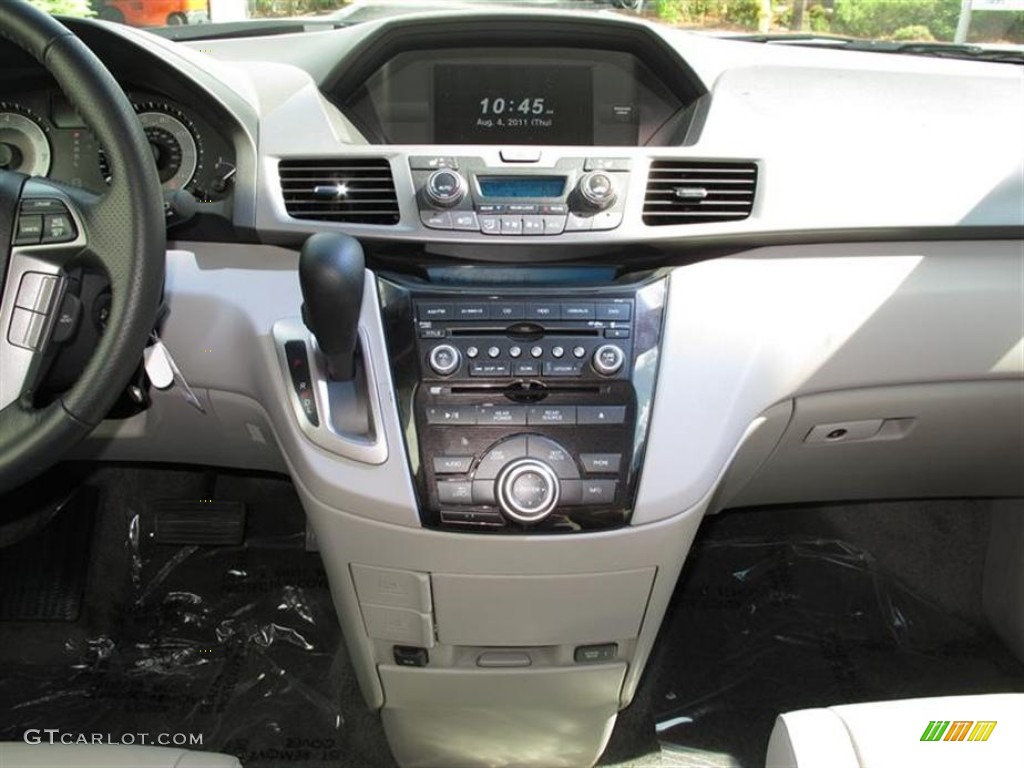 2011 Honda Odyssey Touring Elite Controls Photo #52858842