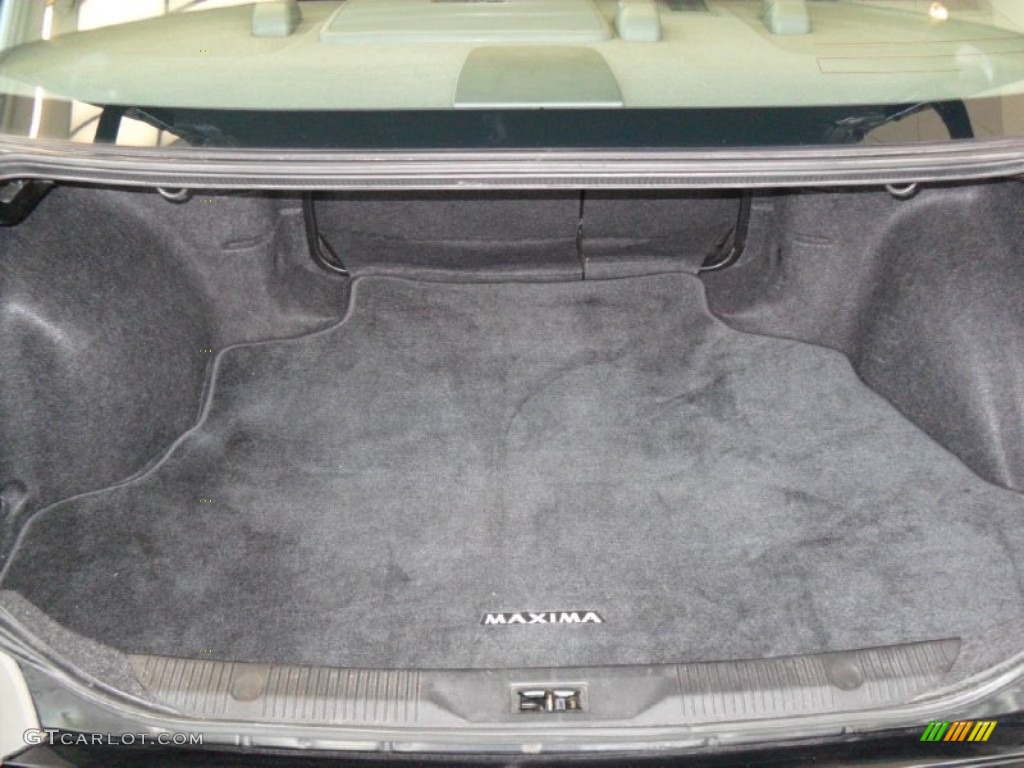 2003 Maxima GLE - Super Black / Black photo #18