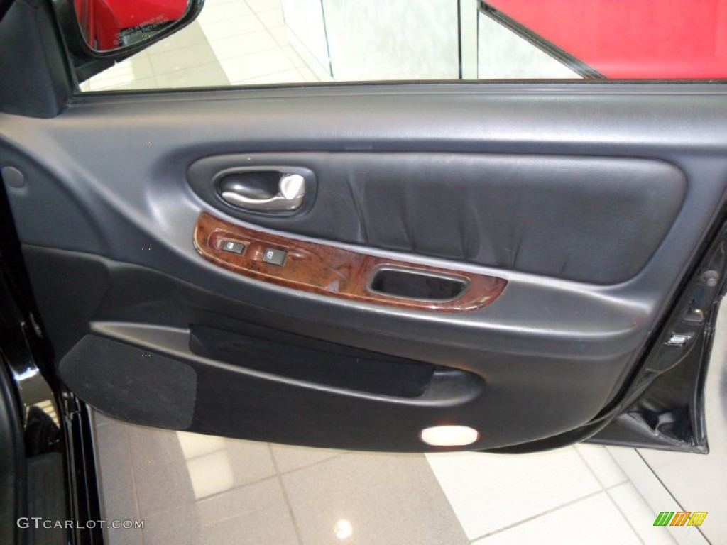 2003 Maxima GLE - Super Black / Black photo #20