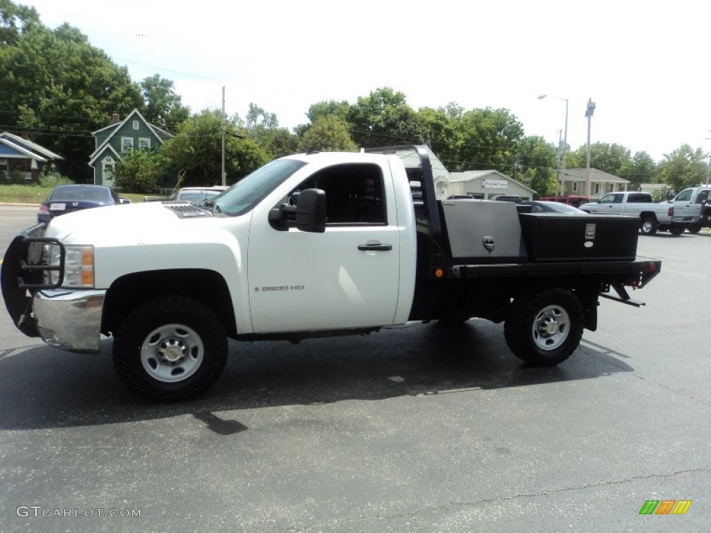 2008 Silverado 2500HD LT Regular Cab 4x4 Chassis - Summit White / Ebony Black photo #1