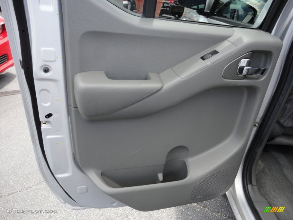 2009 Nissan Frontier SE Crew Cab 4x4 Steel Door Panel Photo #52864950