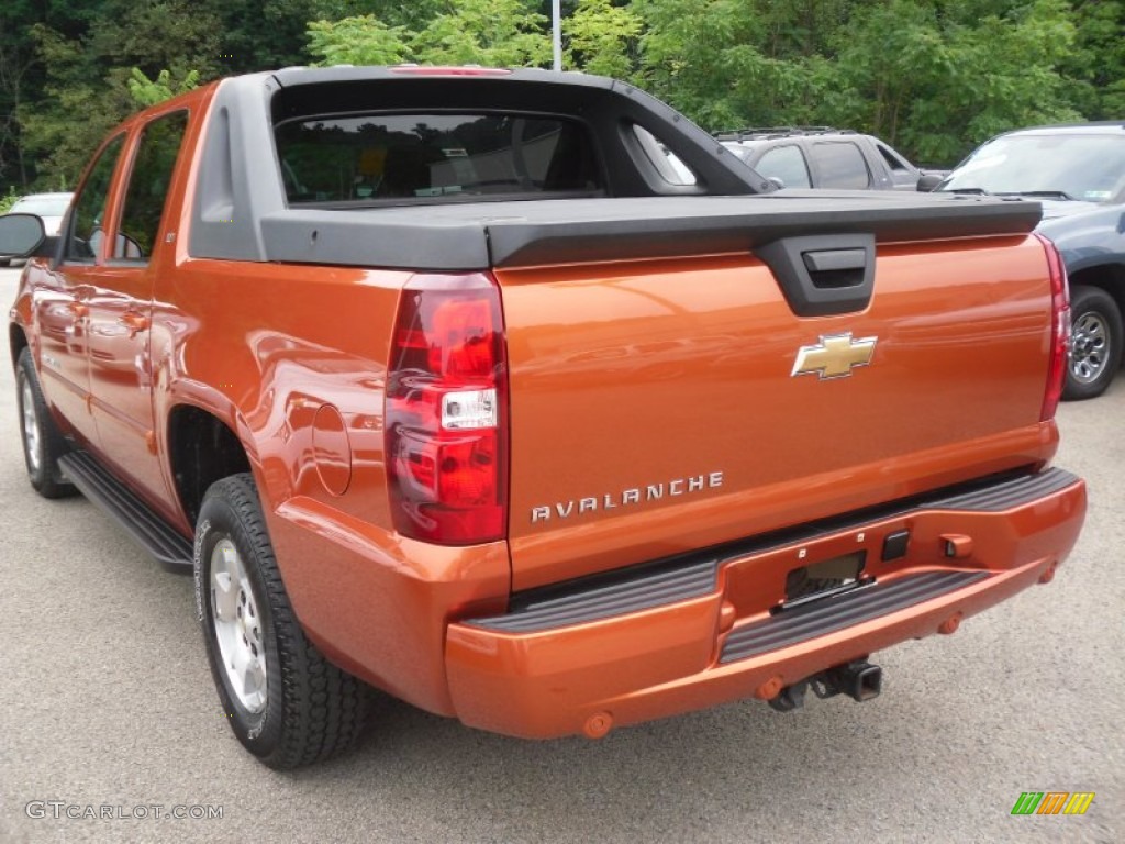 Sunburst Orange Metallic 2007 Chevrolet Avalanche LT 4WD Exterior Photo #52865061