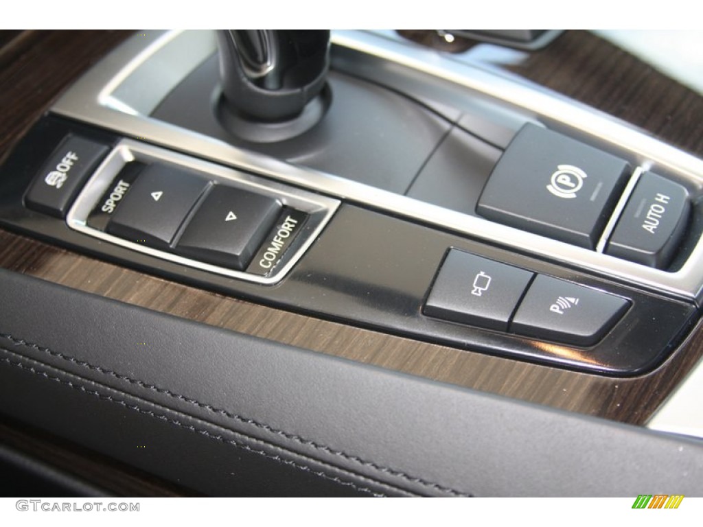 2012 BMW 7 Series 740Li Sedan Controls Photo #52867593