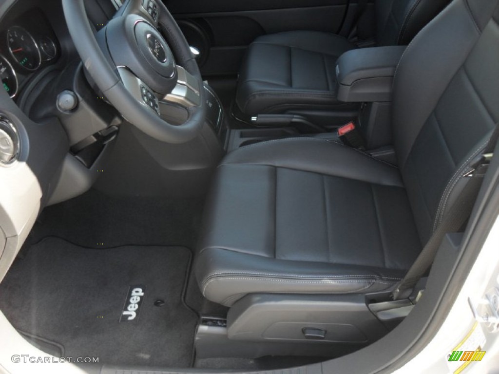 2011 Patriot Latitude X - Bright Silver Metallic / Dark Slate Gray photo #7