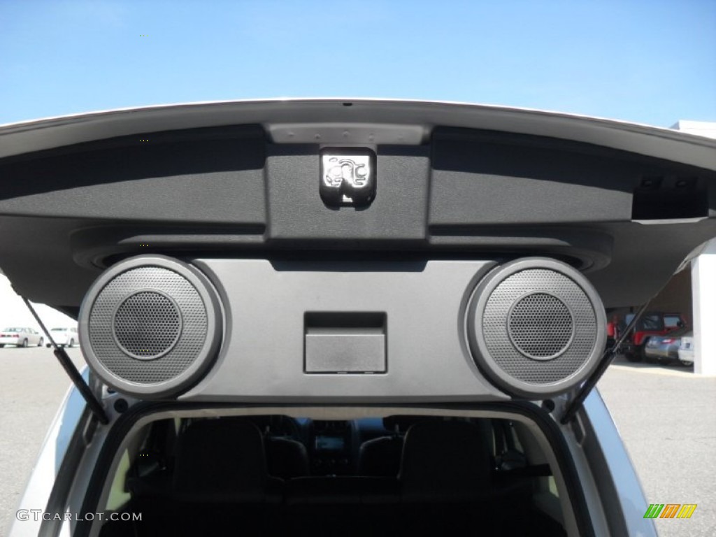 2011 Patriot Latitude X - Bright Silver Metallic / Dark Slate Gray photo #17