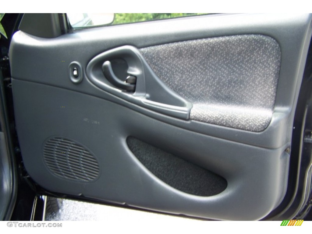 2003 Chevrolet Cavalier LS Sport Sedan Door Panel Photos