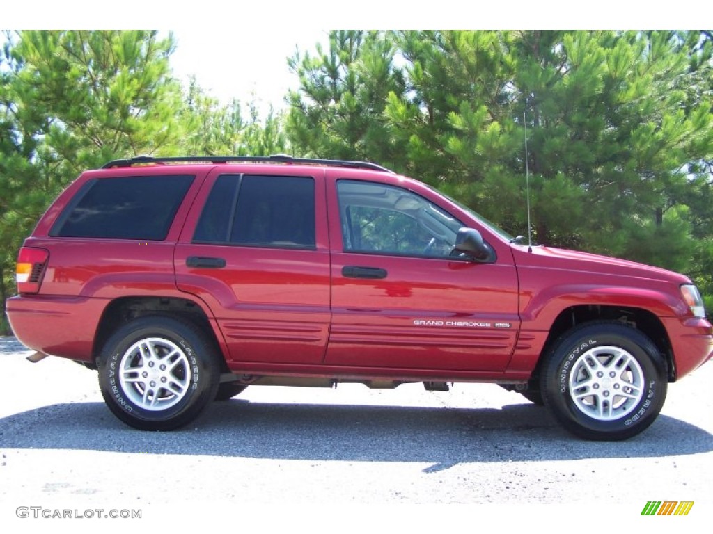 2004 Grand Cherokee Laredo - Inferno Red Pearl / Taupe photo #7