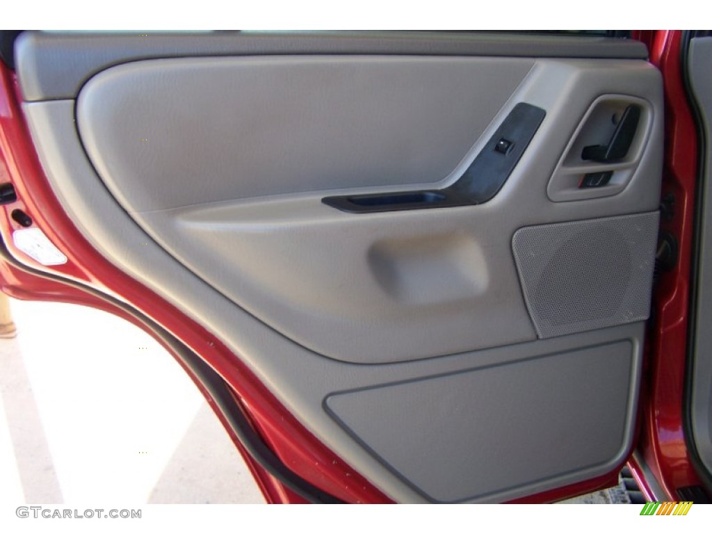 2004 Grand Cherokee Laredo - Inferno Red Pearl / Taupe photo #23