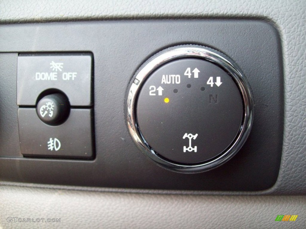 2008 Chevrolet Tahoe LTZ 4x4 Controls Photo #52873614