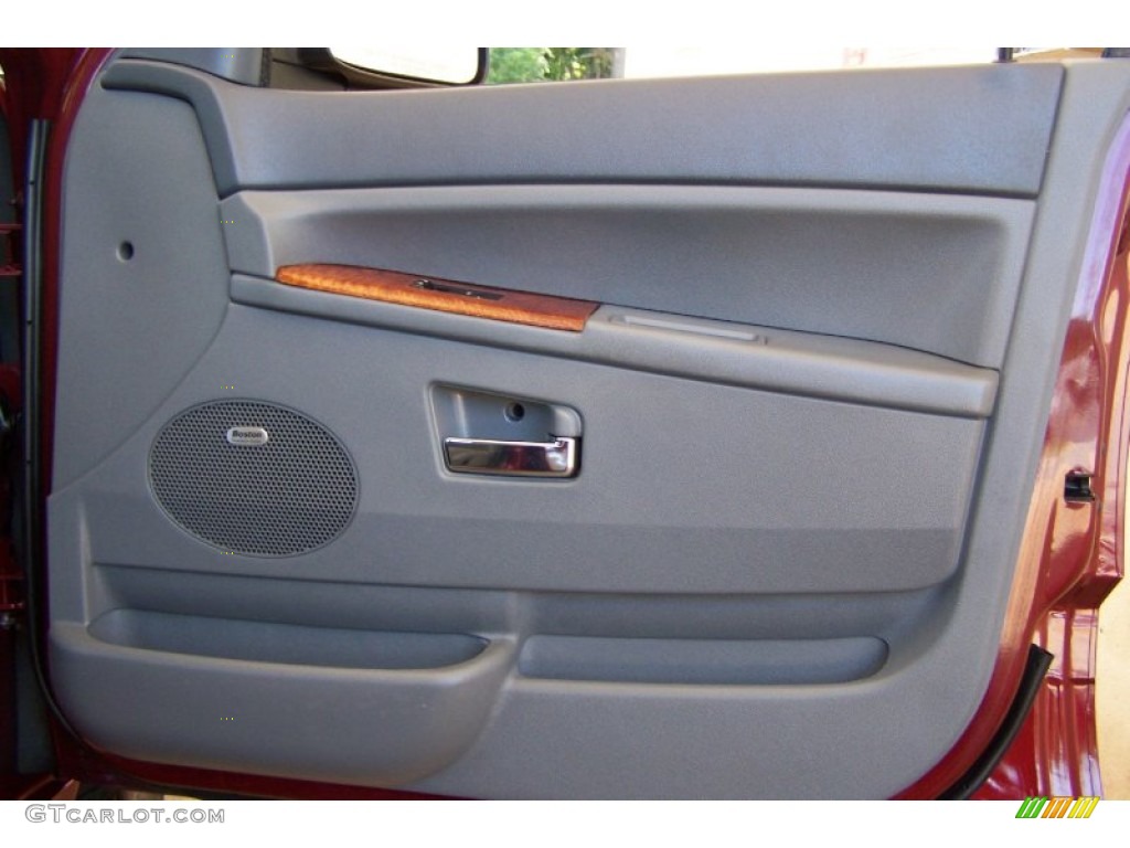 2007 Jeep Grand Cherokee Overland Door Panel Photos