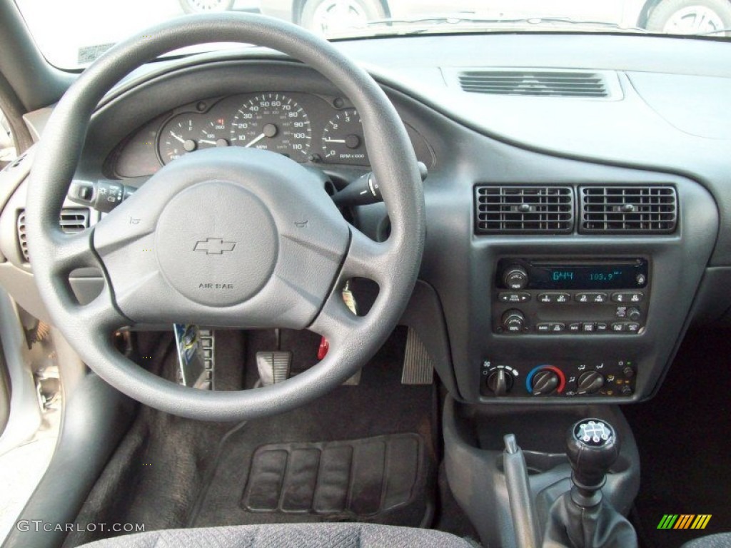 2004 Chevrolet Cavalier LS Sport Coupe Dashboard Photos