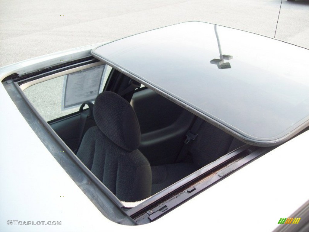2004 Chevrolet Cavalier LS Sport Coupe Sunroof Photo #52874481