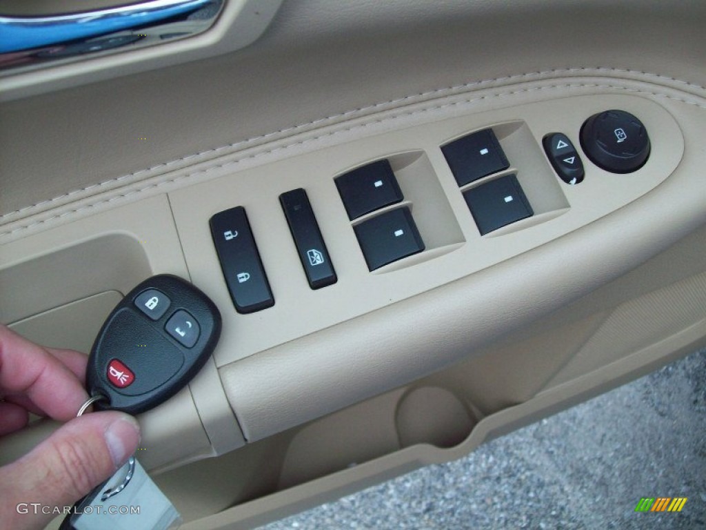 2008 Outlook XE AWD - Cocoa / Tan photo #6