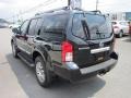 Super Black - Pathfinder LE 4x4 Photo No. 10