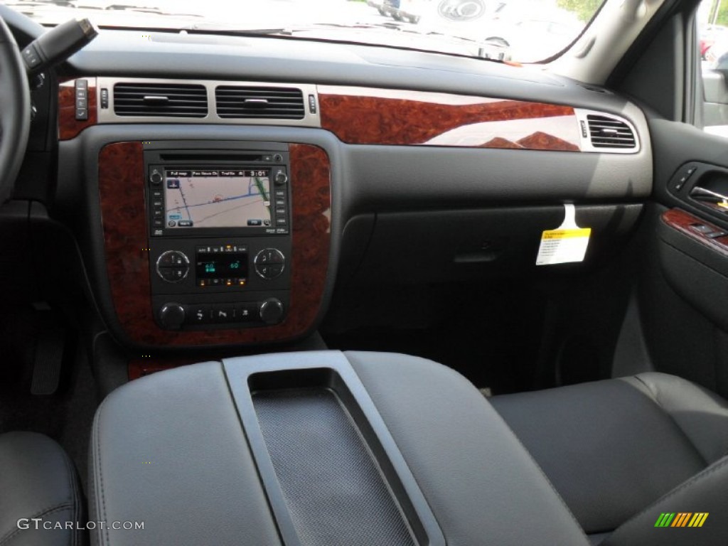 2011 Suburban LTZ 4x4 - Black / Ebony photo #18
