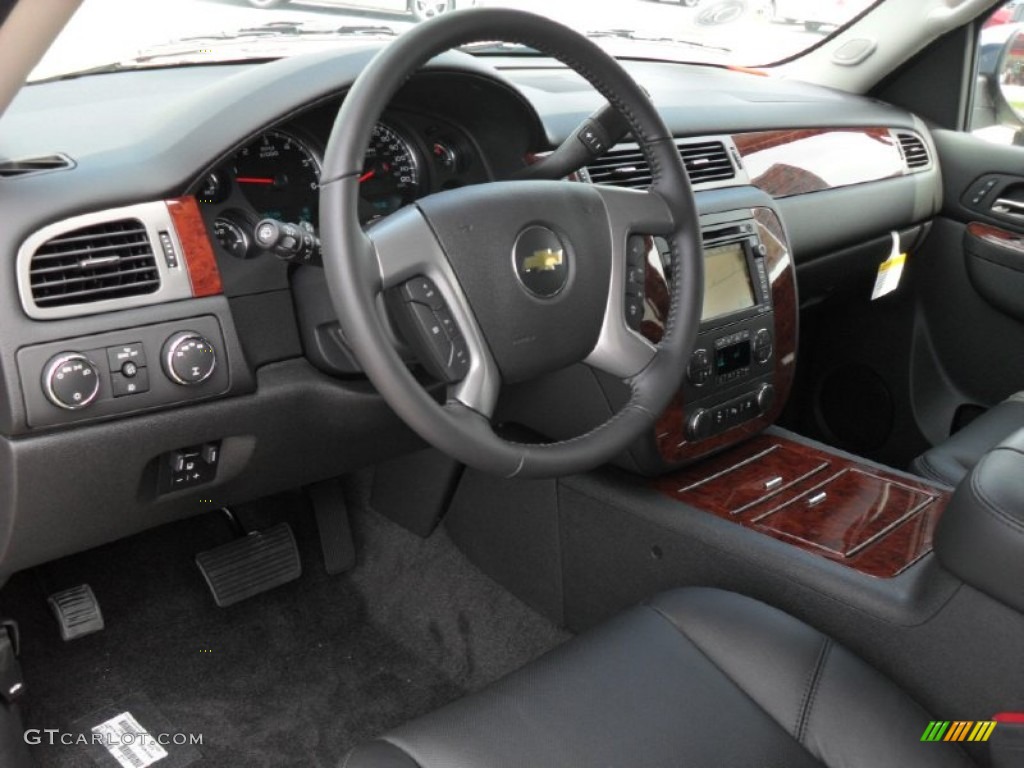 2011 Suburban LTZ 4x4 - Black / Ebony photo #29