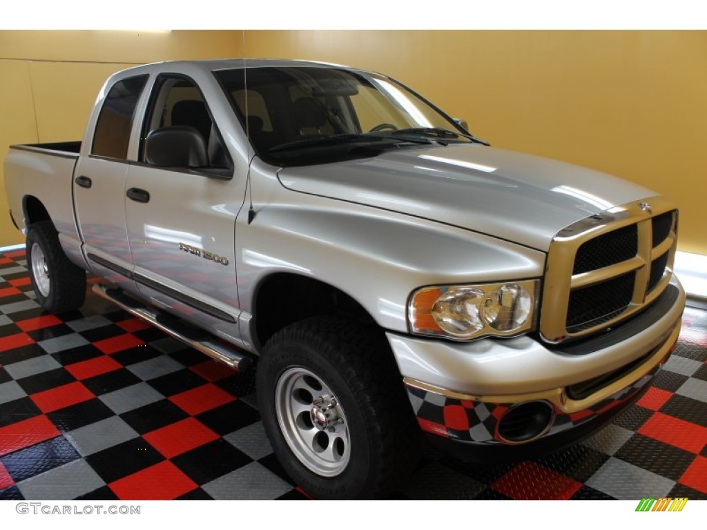 2004 Ram 1500 SLT Quad Cab 4x4 - Graphite Metallic / Dark Slate Gray photo #1