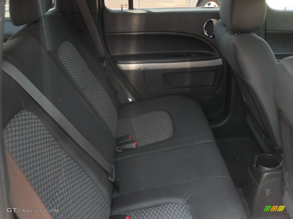 2010 HHR LS - Imperial Blue Metallic / Ebony photo #17