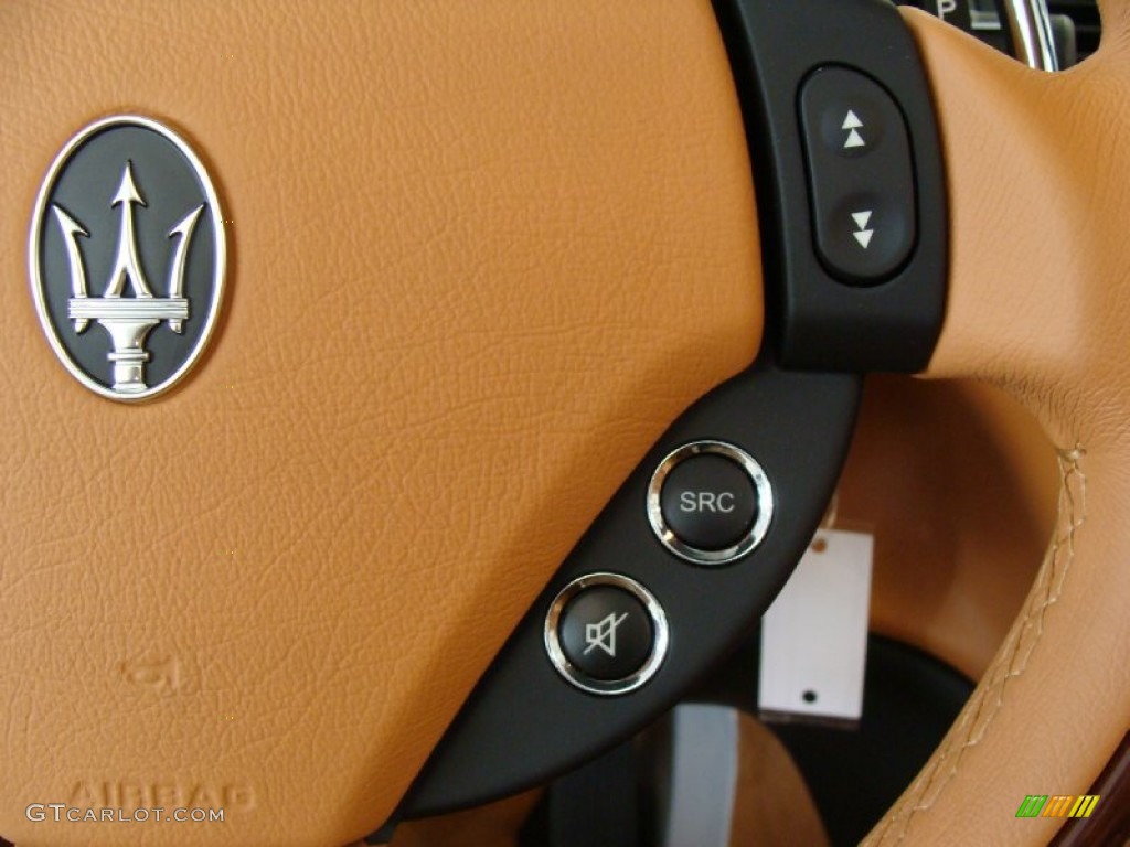 2011 Maserati GranTurismo Convertible GranCabrio Controls Photo #52885764