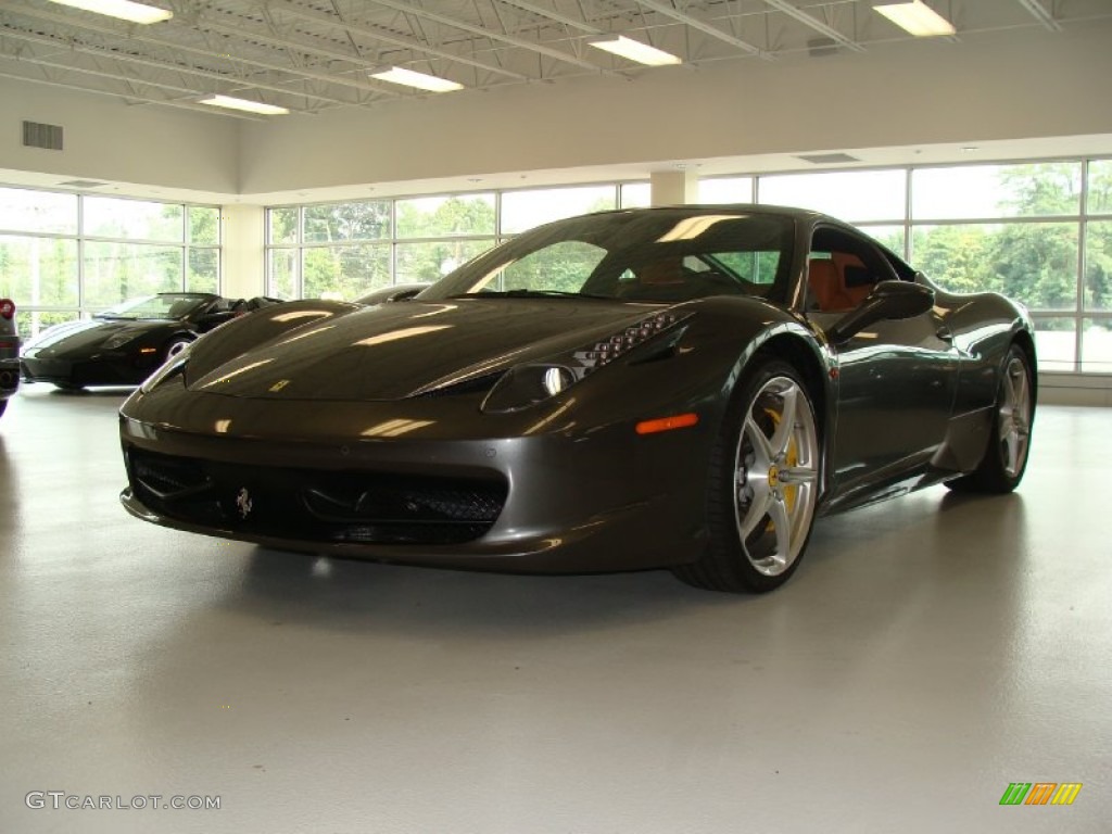 2010 458 Italia - Grigio Silverstone (Dark Grey Metallic) / Cuoio photo #1