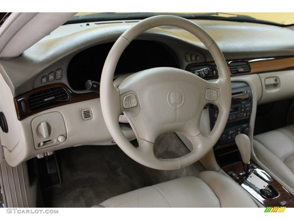 2000 Cadillac Seville SLS Oatmeal Steering Wheel Photo #52887072