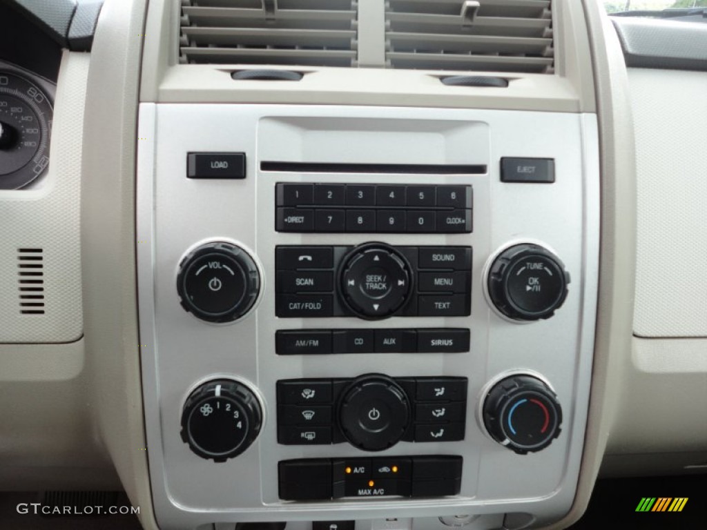 2009 Mercury Mariner 4WD Controls Photos