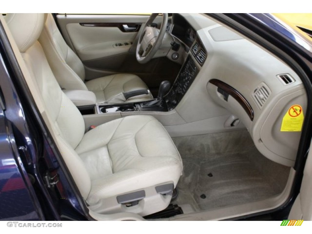 2004 V70 2.4 - Nautic Blue Metallic / Taupe photo #15