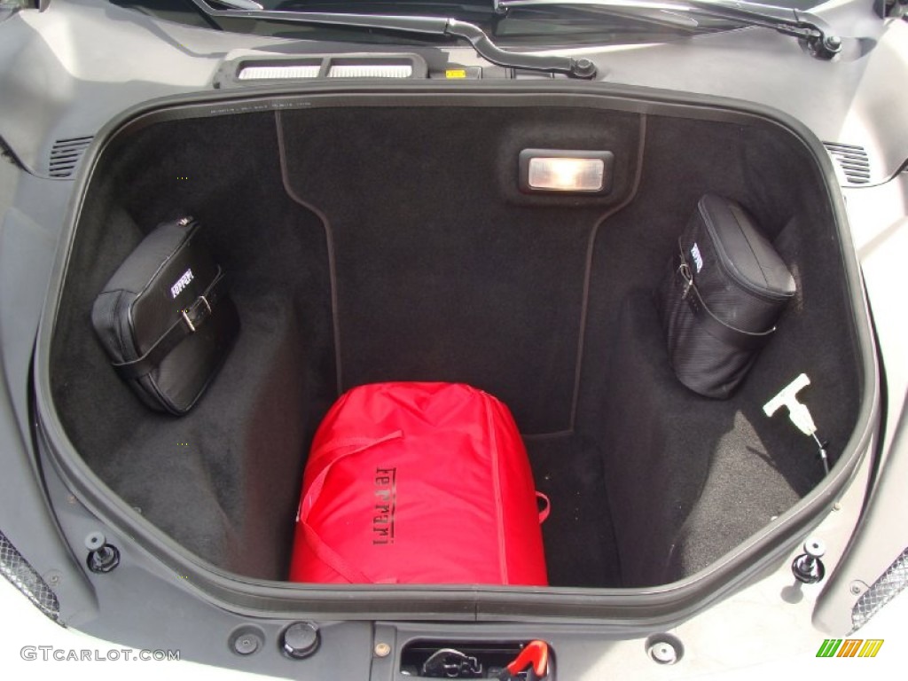 2010 Ferrari 458 Italia Trunk Photo #52887990